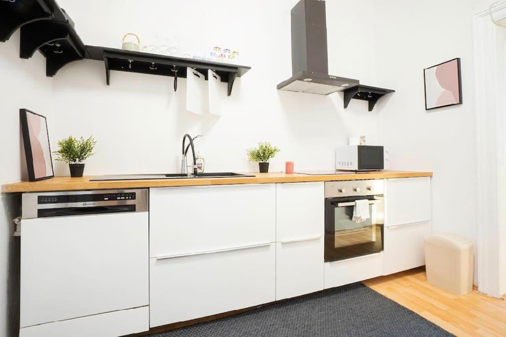Cozy Flat - 10Min To City Center ! Вена Экстерьер фото